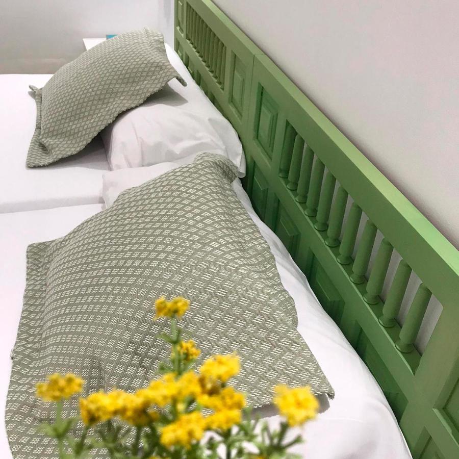 Leon Dormido Rooms & Apartments ポロップ エクステリア 写真