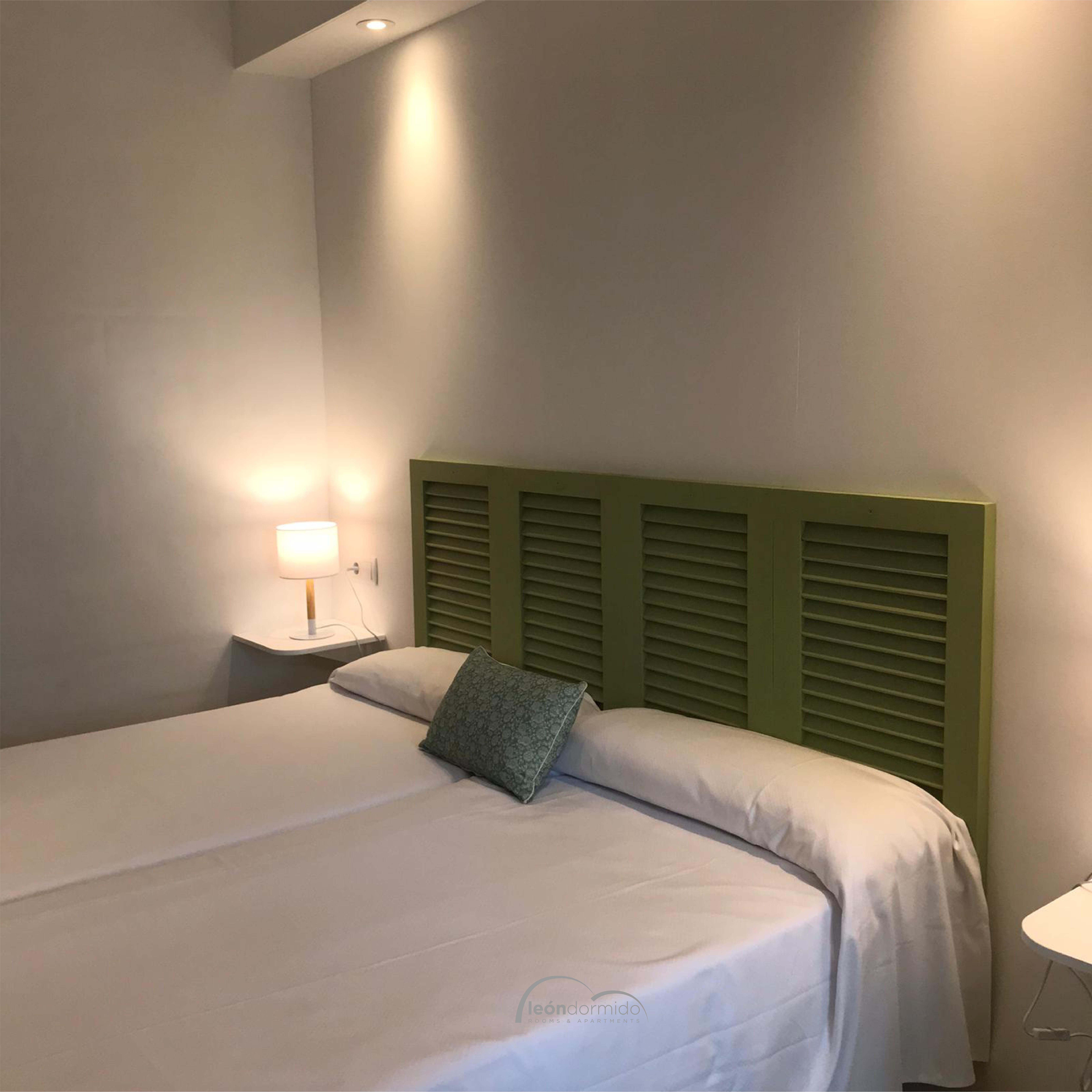 Leon Dormido Rooms & Apartments ポロップ エクステリア 写真
