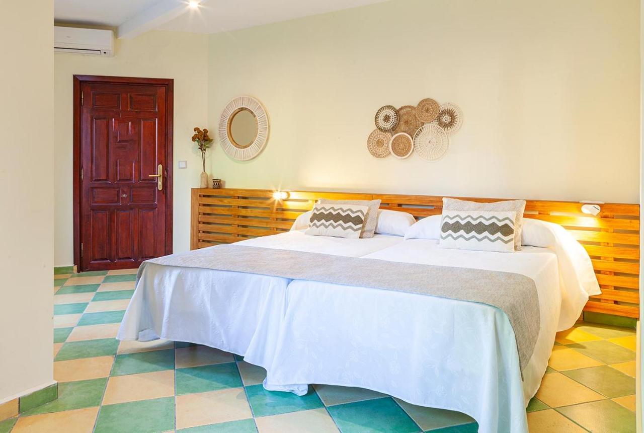 Leon Dormido Rooms & Apartments ポロップ エクステリア 写真