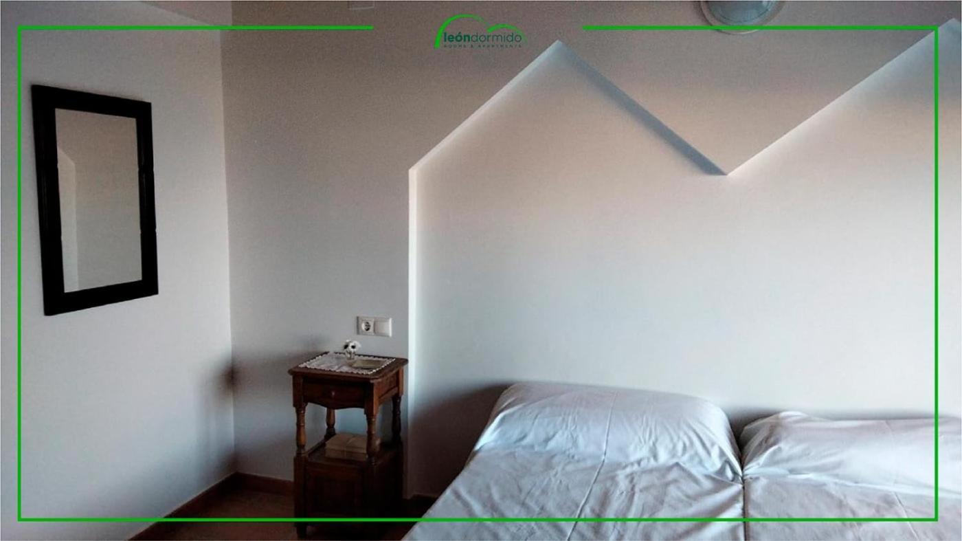 Leon Dormido Rooms & Apartments ポロップ エクステリア 写真